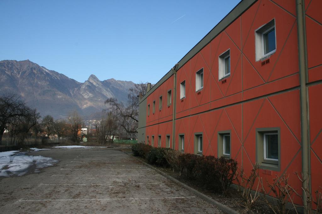 Les 4 Vallees Hotel Albertville Esterno foto