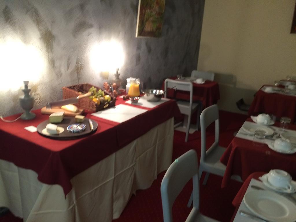 Les 4 Vallees Hotel Albertville Esterno foto