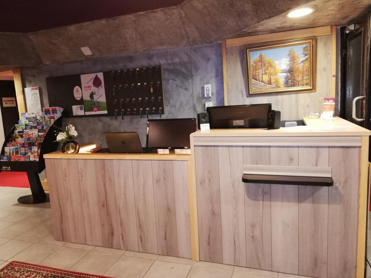 Les 4 Vallees Hotel Albertville Esterno foto
