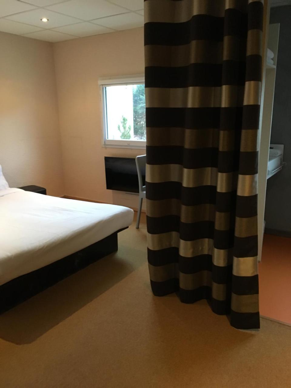 Les 4 Vallees Hotel Albertville Esterno foto