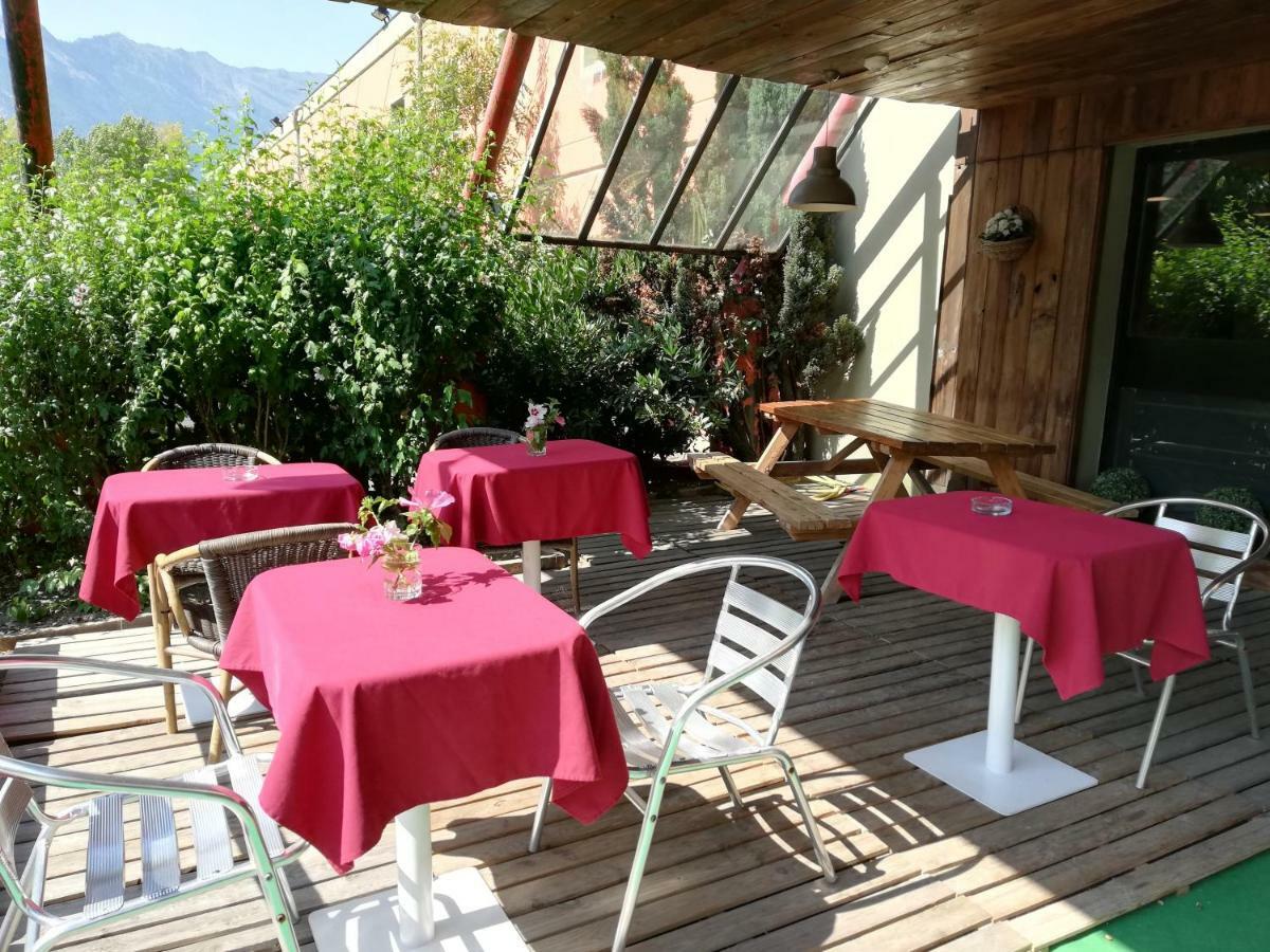 Les 4 Vallees Hotel Albertville Esterno foto